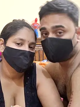 IND COUPLE1 online show from March 5, 3:29 pm