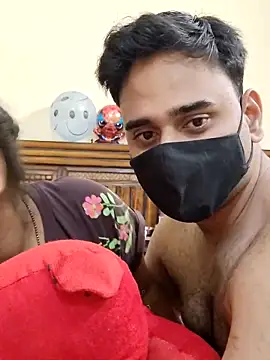 IND COUPLE1 online show from February 14, 4:09 pm