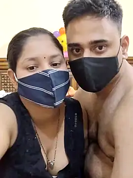 IND COUPLE1 online show from February 18, 1:33 pm