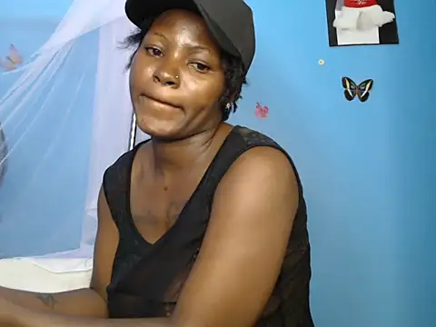 TrishaKalid online show from March 5, 8:38 pm