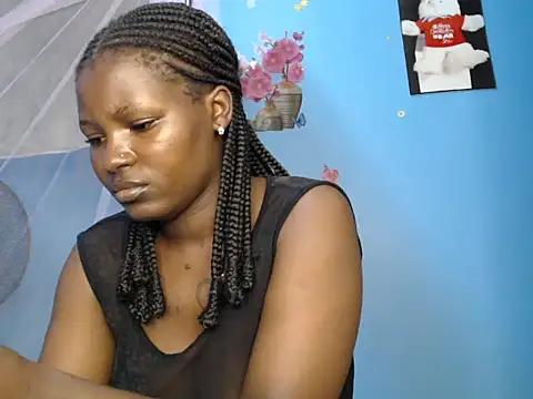 TrishaKalid online show from March 21, 7:40 pm