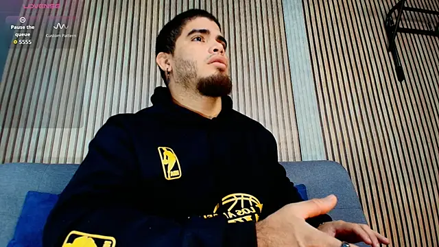 Snapshot of dante_fox_ chatting on October 11, 12:22 am dante fox online show from October 11, 12:22 am