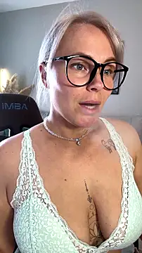Charming Daphny online show from July 24, 7:26 am