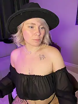 Charming Daphny online show from March 12, 6:56 pm