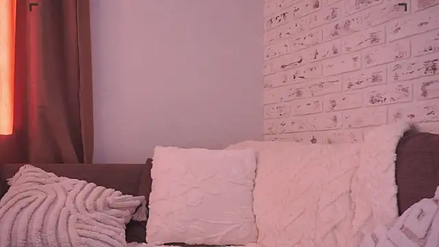 Snapshot of Charming_Daphny chatting on March 7, 8:23 am Charming Daphny online show from March 7, 8:23 am
