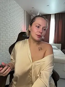 Snapshot of Charming_Daphny chatting on November 21, 6:34 am Charming Daphny online show from November 21, 6:34 am