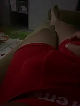 Juanes432 online show from February 8, 4:21 am