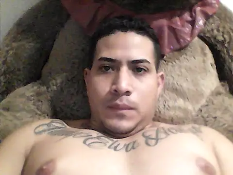 Juanes432 online show from February 23, 6:03 am