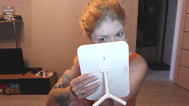 Snapshot of Brience chatting on July 15, 1:12 am Brience online show from July 15, 1:12 am