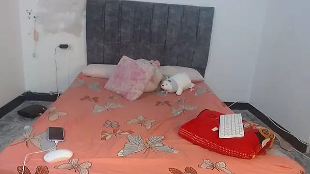 Snapshot of daisha_becker chatting on October 2, 2:04 am daisha becker online show from October 2, 2:04 am