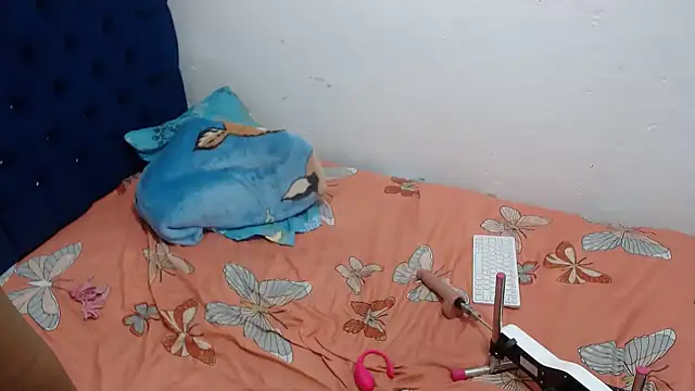 Snapshot of daisha_becker chatting on December 11, 3:02 am daisha becker online show from December 11, 3:02 am