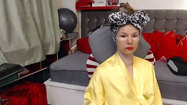 kellyterapy online show from April 2, 1:35 am