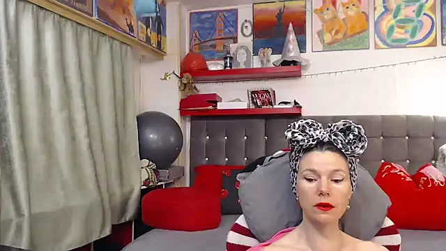 kellyterapy online show from April 3, 3:24 am