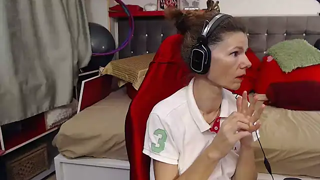 kellyterapy online show from November 4, 10:24 pm