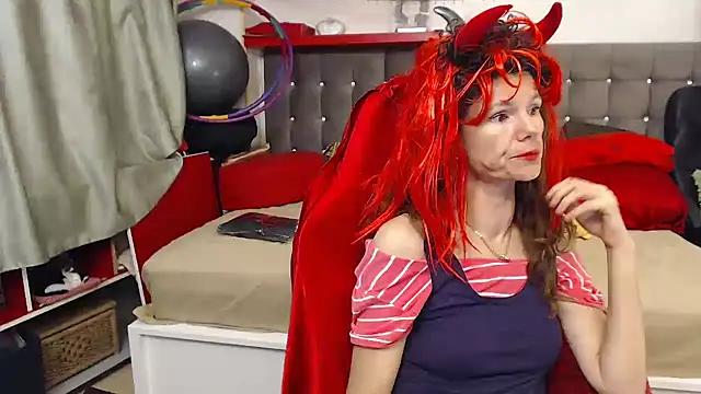 kellyterapy online show from October 30, 7:55 pm