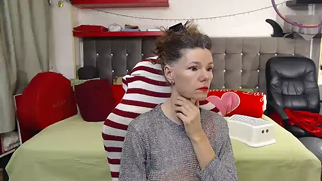 kellyterapy online show from November 15, 4:05 am