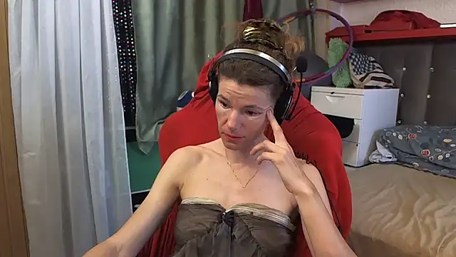 Snapshot of kellyterapy chatting on March 12, 10:37 am kellyterapy online show from March 12, 10:37 am
