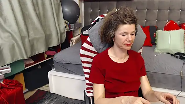 kellyterapy online show from April 8, 10:11 pm