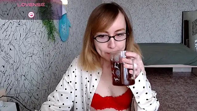 Snapshot of Athena_Richards chatting on March 6, 8:53 am Athena Richards online show from March 6, 8:53 am