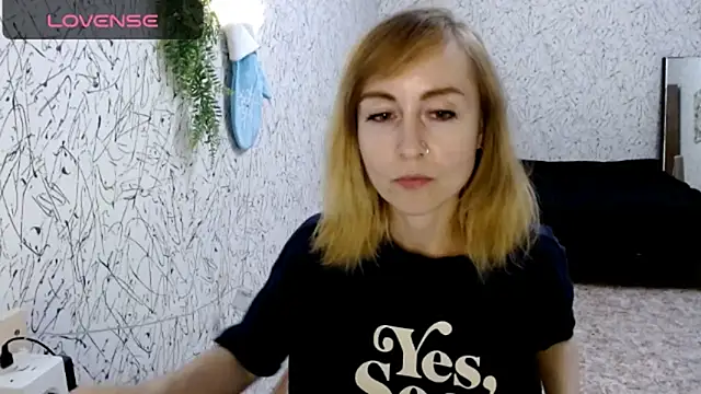 Athena Richards online show from October 19, 7:49 pm