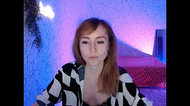 Athena Richards online show from December 14, 3:36 pm