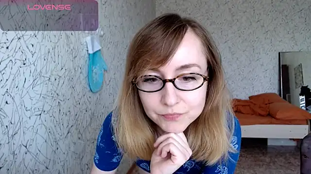 Snapshot of Athena_Richards chatting on May 19, 9:49 am Athena Richards online show from May 19, 9:49 am