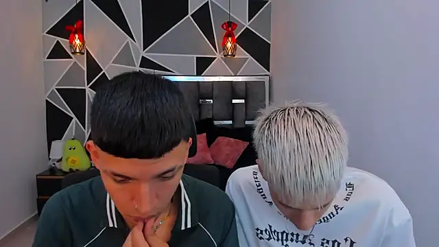 Juan Nd Steven online show from April 11, 2:41 am