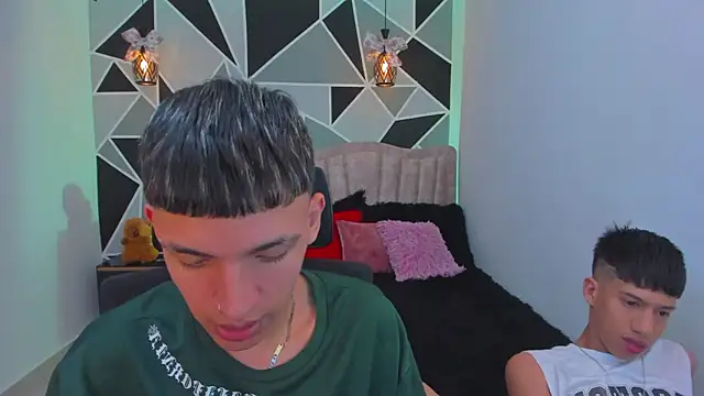 Snapshot of Juan_Nd_Steven chatting on January 16, 3:43 am Juan Nd Steven online show from January 16, 3:43 am