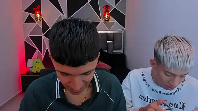 Juan Nd Steven online show from April 18, 1:52 am