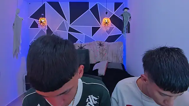 Juan Nd Steven online show from October 25, 4:11 am