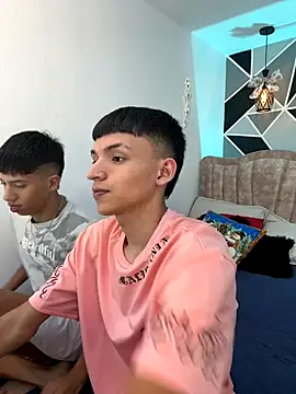 Snapshot of Juan_Nd_Steven chatting on December 18, 4:17 am Juan Nd Steven online show from December 18, 4:17 am