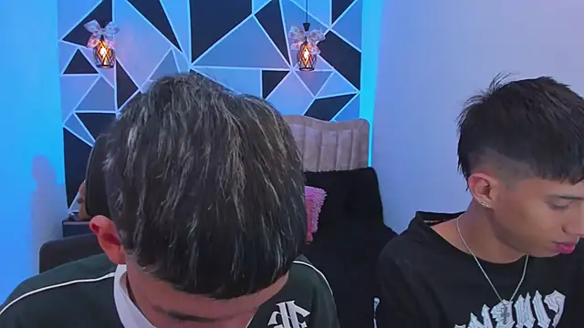 Snapshot of Juan_Nd_Steven chatting on January 9, 3:35 am Juan Nd Steven online show from January 9, 3:35 am