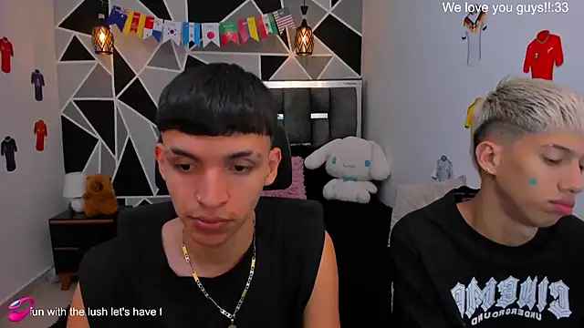 Snapshot of Juan_Nd_Steven chatting on July 7, 1:30 am Juan Nd Steven online show from July 7, 1:30 am