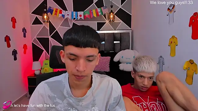 Snapshot of Juan_Nd_Steven chatting on June 26, 11:05 am Juan Nd Steven online show from June 26, 11:05 am