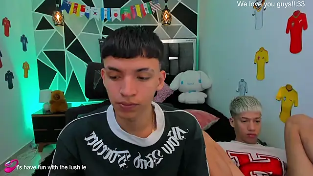 Snapshot of Juan_Nd_Steven chatting on July 4, 11:16 am Juan Nd Steven online show from July 4, 11:16 am