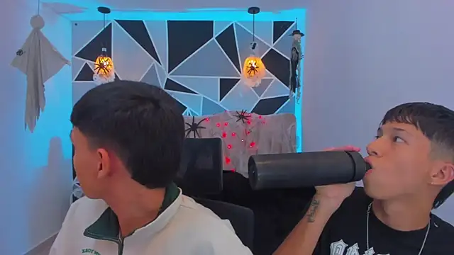 Juan Nd Steven online show from October 15, 4:22 am