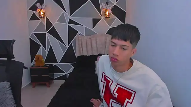 Snapshot of Juan_Nd_Steven chatting on January 10, 4:30 am Juan Nd Steven online show from January 10, 4:30 am