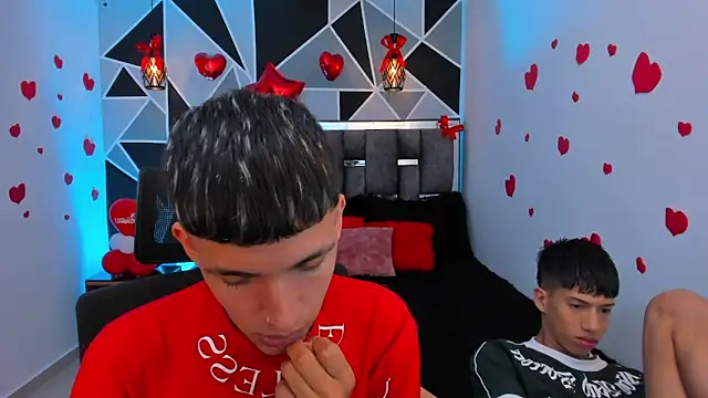 Snapshot of Juan_Nd_Steven chatting on February 21, 3:30 am Juan Nd Steven online show from February 21, 3:30 am