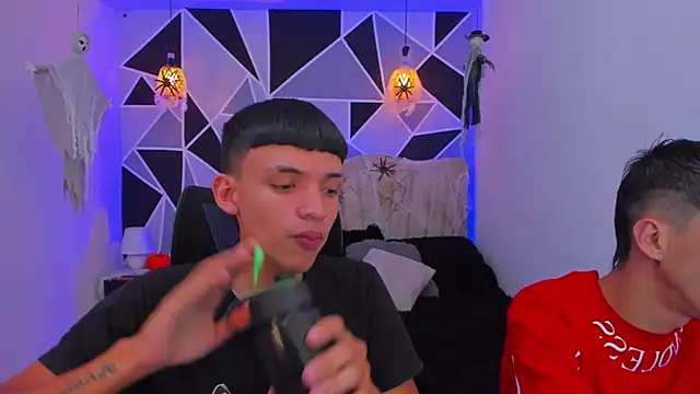 Juan Nd Steven online show from October 28, 4:24 am