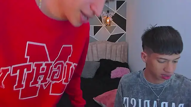 Snapshot of Juan_Nd_Steven chatting on January 11, 11:17 am Juan Nd Steven online show from January 11, 11:17 am