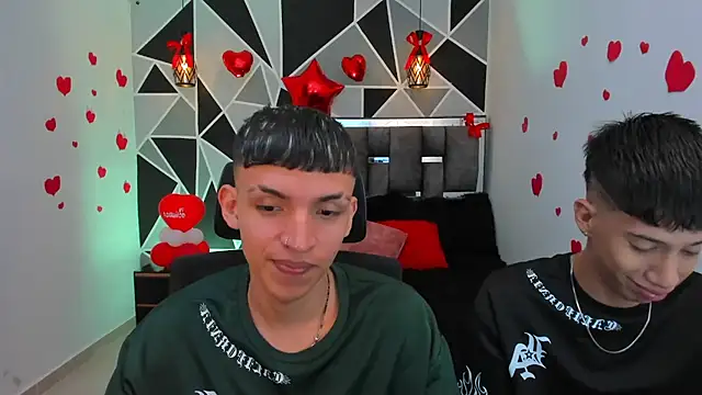 Snapshot of Juan_Nd_Steven chatting on February 24, 2:56 am Juan Nd Steven online show from February 24, 2:56 am