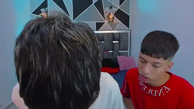 Snapshot of Juan_Nd_Steven chatting on February 3, 6:22 am Juan Nd Steven online show from February 3, 6:22 am