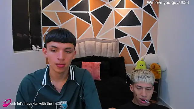 Snapshot of Juan_Nd_Steven chatting on July 17, 3:48 am Juan Nd Steven online show from July 17, 3:48 am