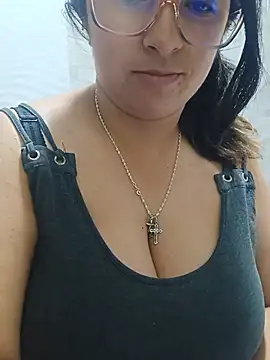  Angelinaandrade  online show from June 13, 1:25 am