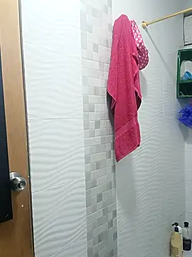 Snapshot of _Angelinaandrade_ chatting on October 24, 1:15 am Angelinaandrade online show from October 24, 1:15 am