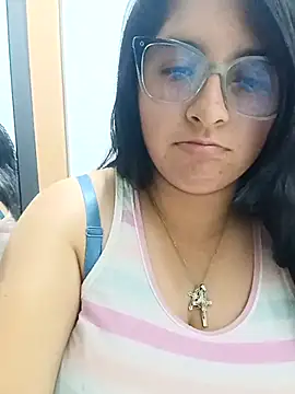 Snapshot of _Angelinaandrade_ chatting on October 30, 1:26 am Angelinaandrade online show from October 30, 1:26 am