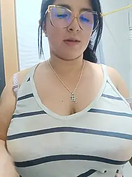  Angelinaandrade  online show from July 9, 1:17 am