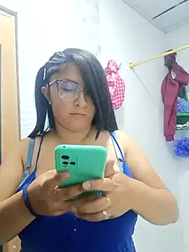 Snapshot of _Angelinaandrade_ chatting on November 25, 2:12 am Angelinaandrade online show from November 25, 2:12 am