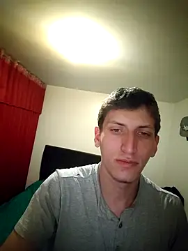 Snapshot of Franklpz58 chatting on April 20, 7:33 am Franklpz58 online show from April 20, 7:33 am