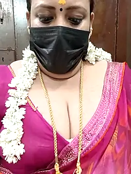 Snapshot of ashikaa_r chatting on February 19, 1:50 pm ashikaa r online show from February 19, 1:50 pm